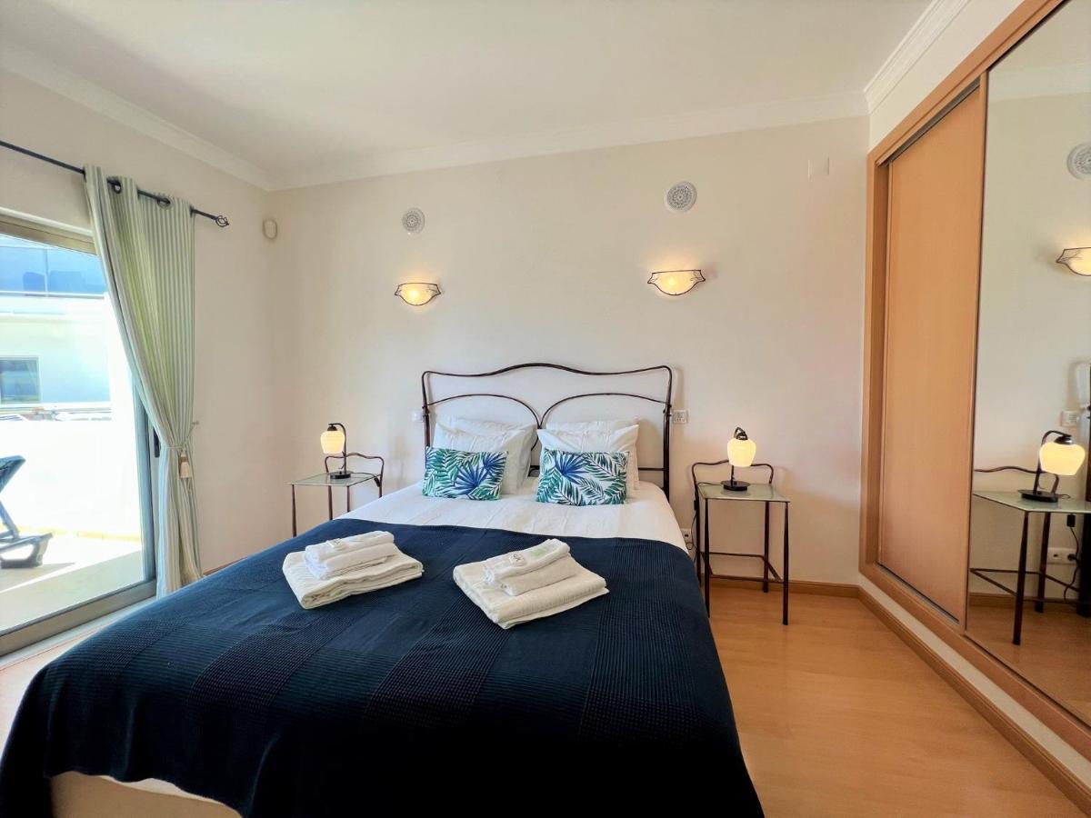 Albufeira Terrace With Pool By Homing Apartment Bagian luar foto