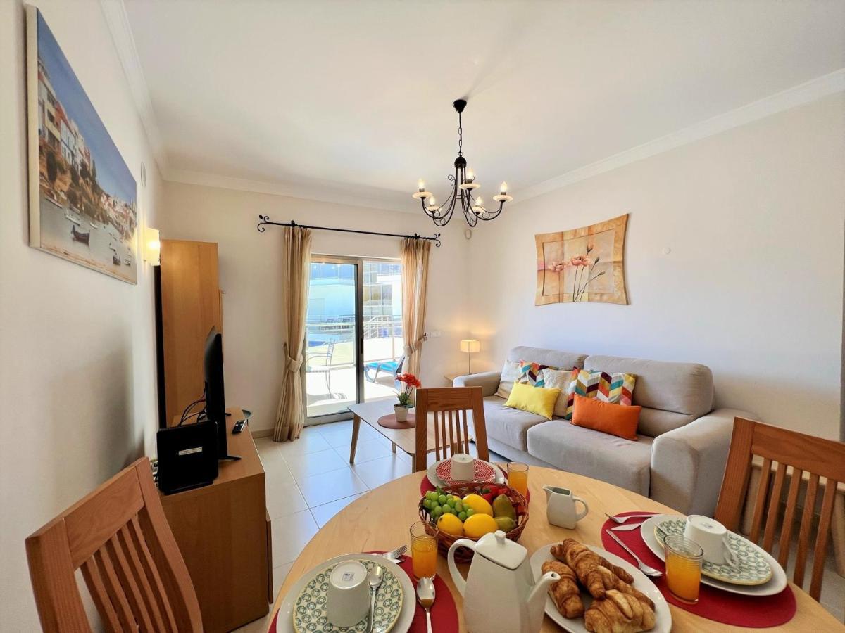 Albufeira Terrace With Pool By Homing Apartment Bagian luar foto